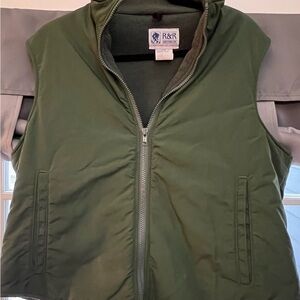 Green R&R Zip-Up Vest